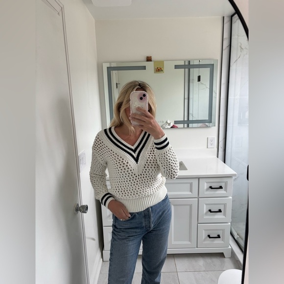 Gant Open Knit V Neck Sweater NWT - Picture 13 of 14
